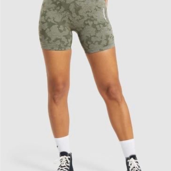 Gymshark adapt camp shorts size large - Picture 3 of 3